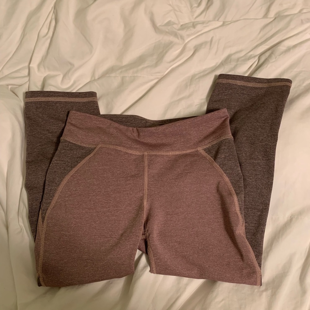 Aero crop leggings